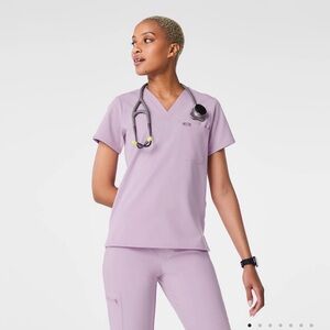 NWT Figs Lavendar Scrubs. Never been worn. Color SOLD OUT.